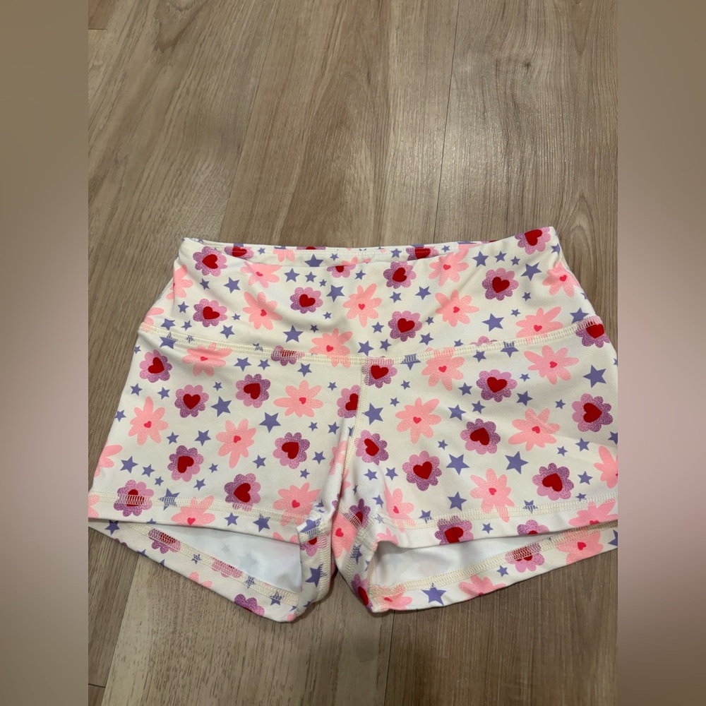 Fleo  Shorts